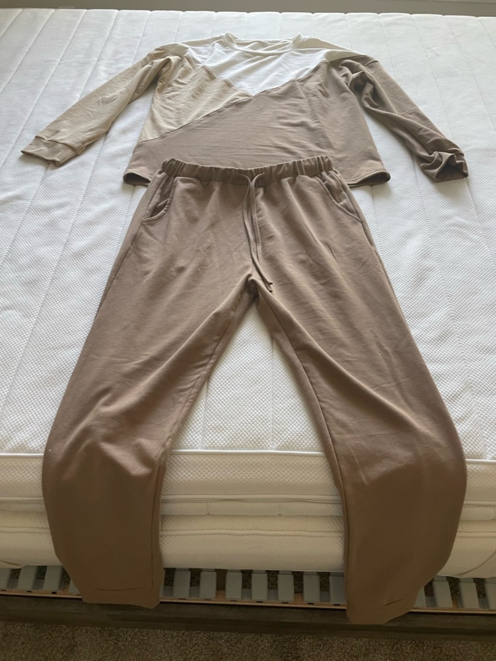 Two-Piece Cozy Lounge Set in Taupe & Cream